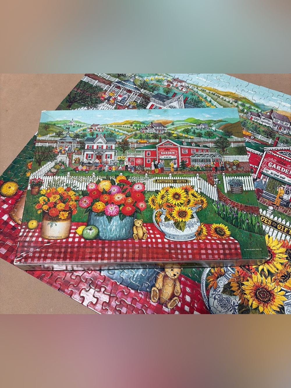 Vintage Springbok The Garden Inn 500 pc Puzzle Scene with Sunflowers & Daisies